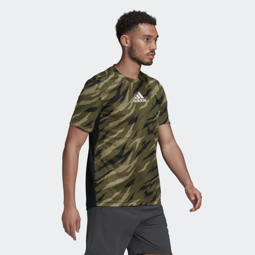ADIDAS AEROREADY FEELSTRONG CAMO SPORT TEE - HD4318