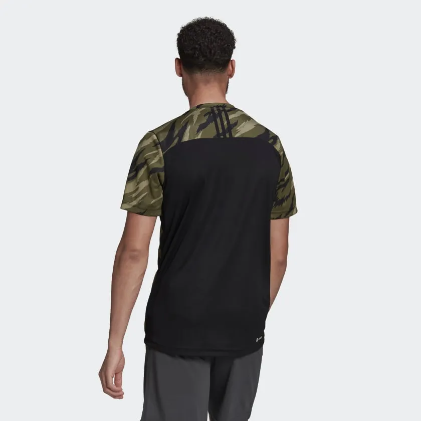 ADIDAS AEROREADY FEELSTRONG CAMO SPORT TEE - HD4318