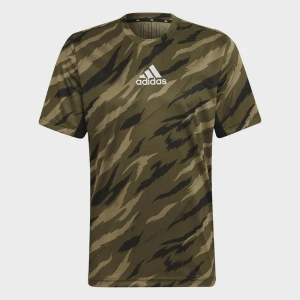 ADIDAS AEROREADY FEELSTRONG CAMO SPORT TEE - HD4318