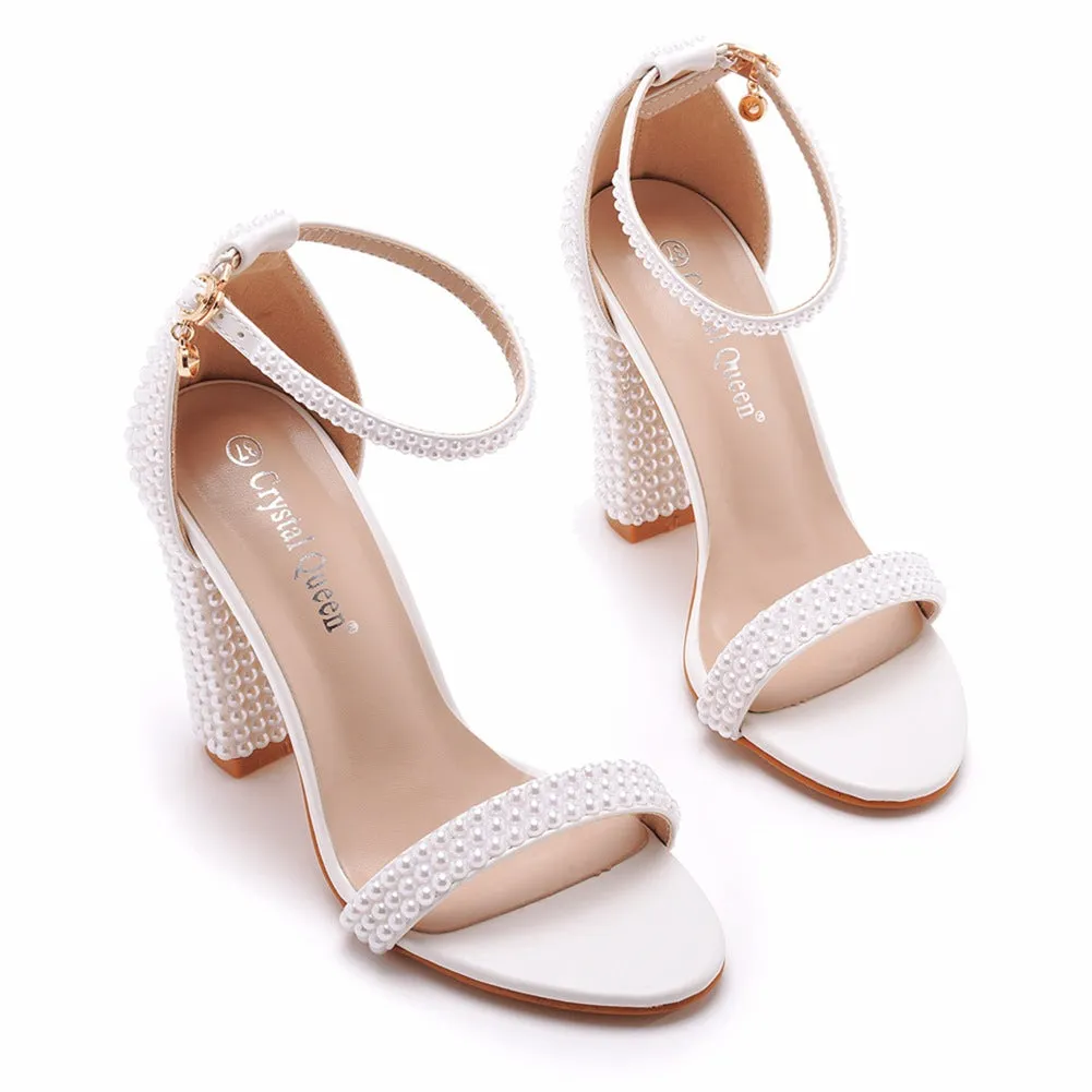 Chic Round-Toe Square Heel Sandals