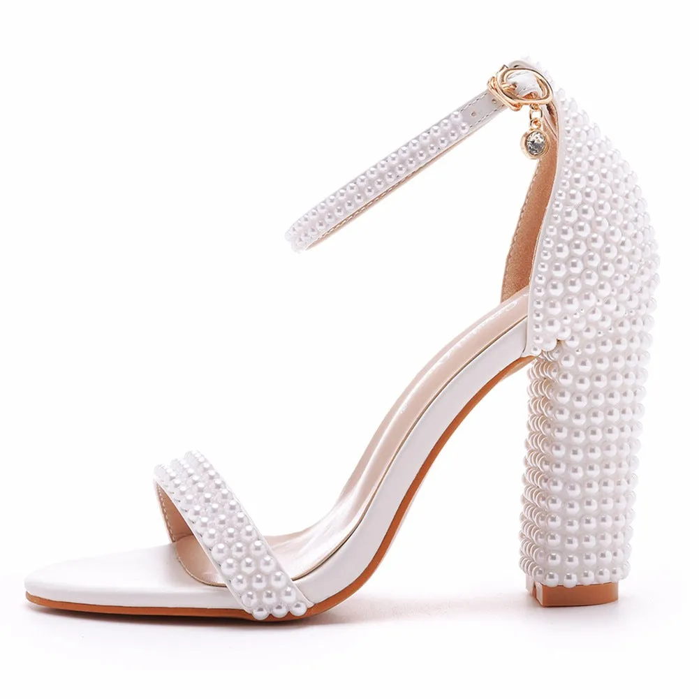 Chic Round-Toe Square Heel Sandals