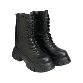 Diamond Soled Round Toe Doc Martens In Black
