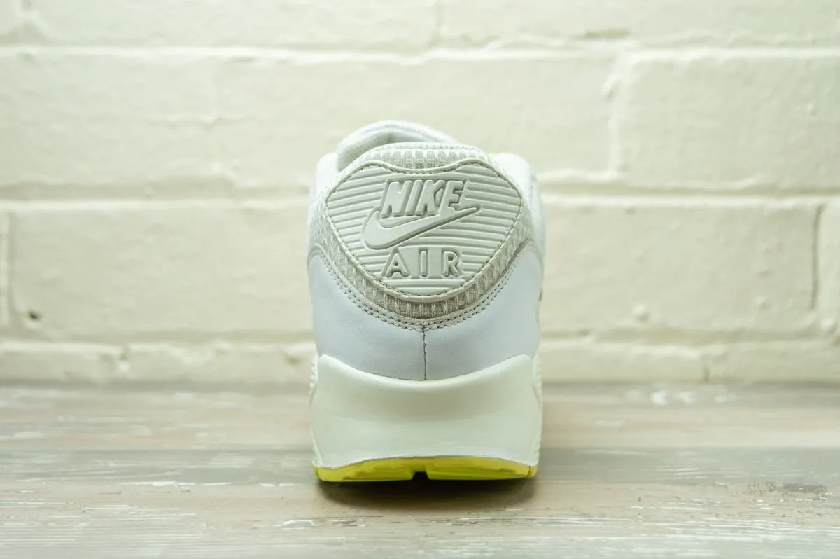 Nike Air Max 90 KAWS White 346115 111