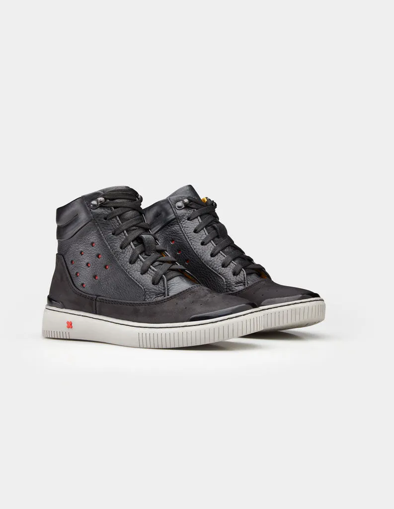 NYX Sneakers