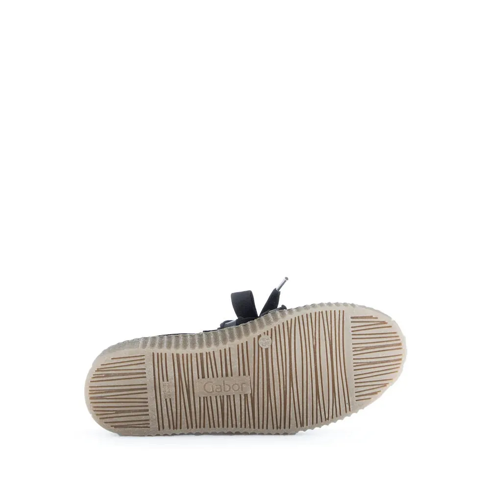 Velvet Bow Sneakers - Black